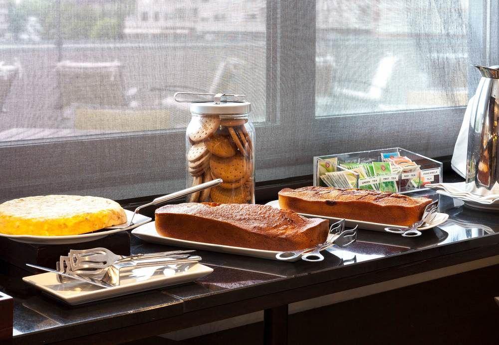 奥维耶多论坛ac酒店 外观 照片